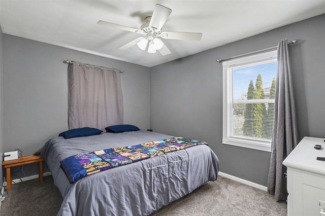 1160 Oakwood Drive, Jenison, MI 49428