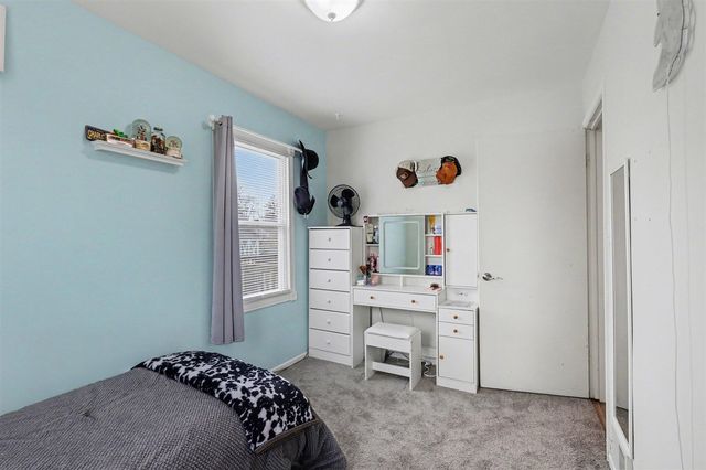 1160 Oakwood Drive, Jenison, MI 49428