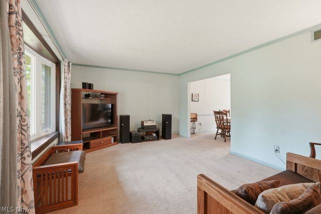 838 Glencrest Road, Northfield, OH 44067