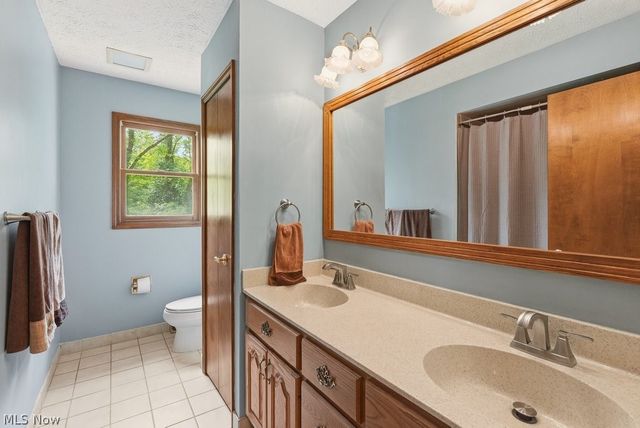 838 Glencrest Road, Northfield, OH 44067