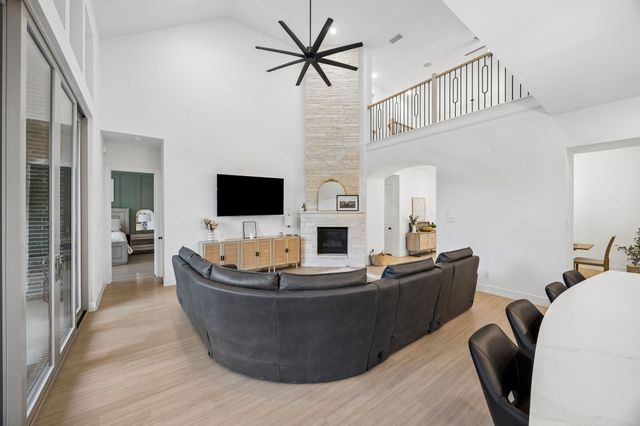 708 Bluestem Drive, Aubrey, TX 76227