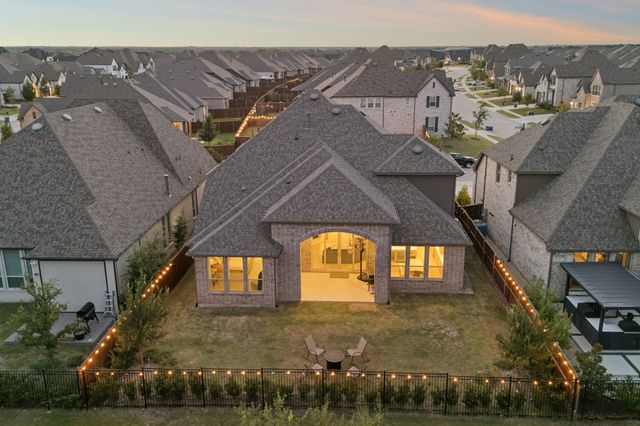 708 Bluestem Drive, Aubrey, TX 76227