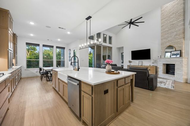 708 Bluestem Drive, Aubrey, TX 76227