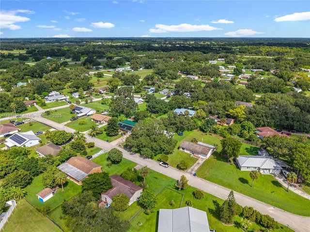 4006 Beaumont Lane, La Belle, FL 33935