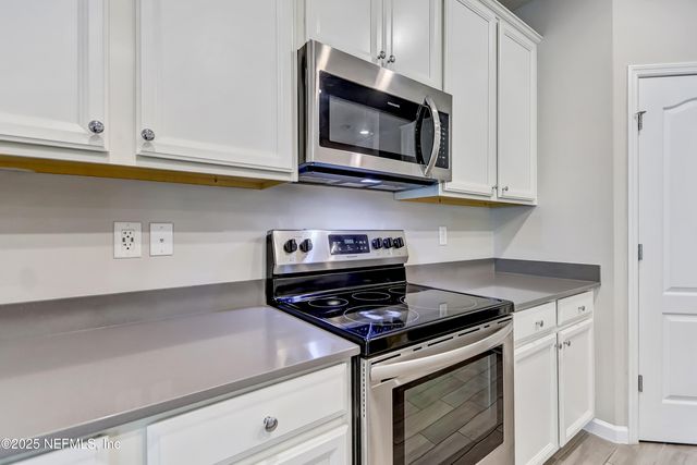 10167 PAVNES CREEK Drive, Jacksonville, FL 32222