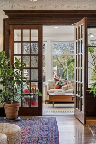 1005 Mount Curve Avenue, Minneapolis, MN 55403