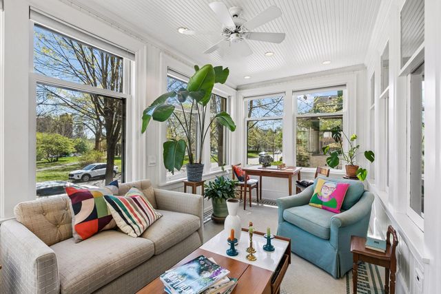 1005 Mount Curve Avenue, Minneapolis, MN 55403