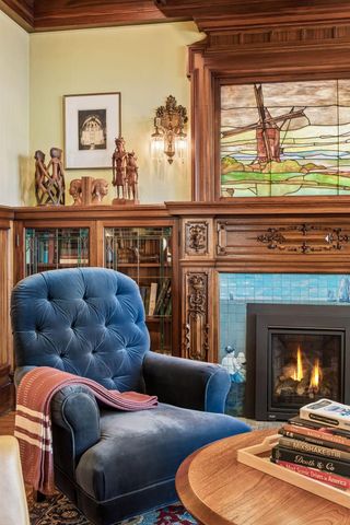 1005 Mount Curve Avenue, Minneapolis, MN 55403