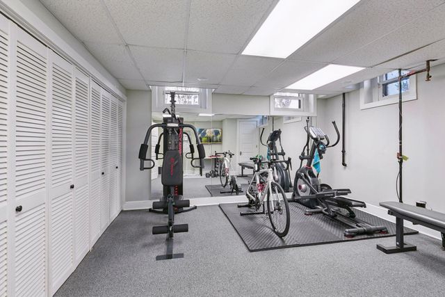 1005 Mount Curve Avenue, Minneapolis, MN 55403