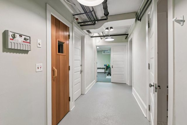 1005 Mount Curve Avenue, Minneapolis, MN 55403