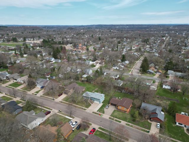 2107 15th Street, Eau Claire, WI 54703