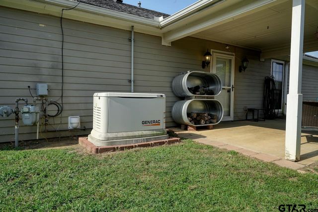 452 Wildcat Drive, Winona, TX 75792