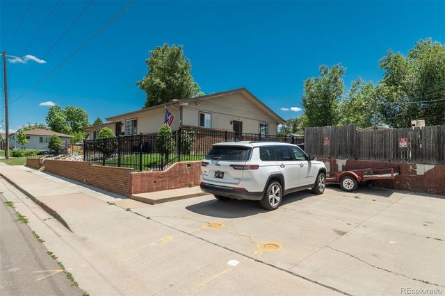 4701 & 4703 S Lincoln Street, Englewood, CO 80113