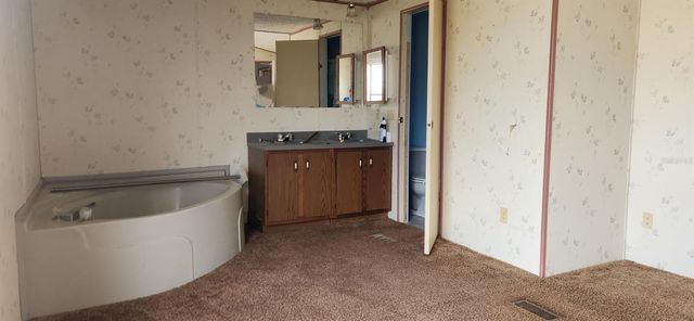 1943 HUNT BROTHERS RD, Lake Wales, FL 33898