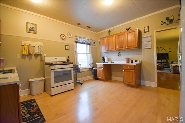 200 W Garrison Street, Gillespie, IL 62033