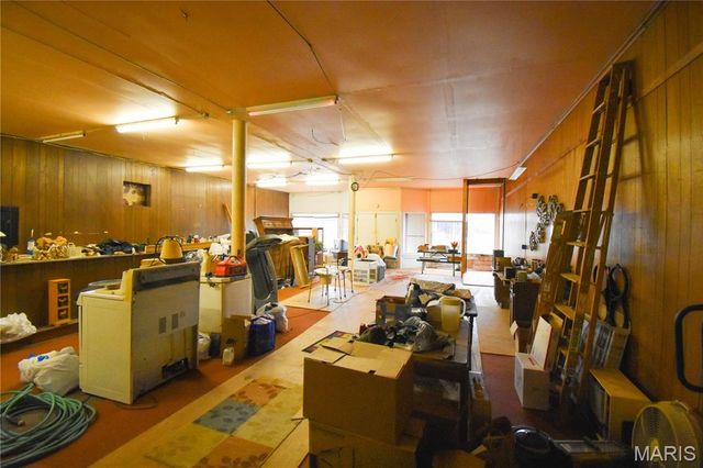 200 W Garrison Street, Gillespie, IL 62033