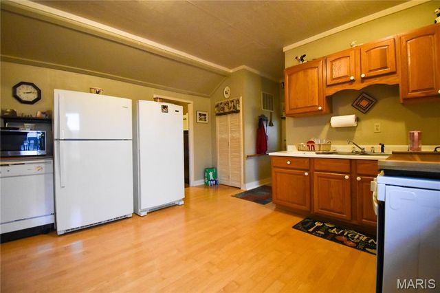 200 W Garrison Street, Gillespie, IL 62033