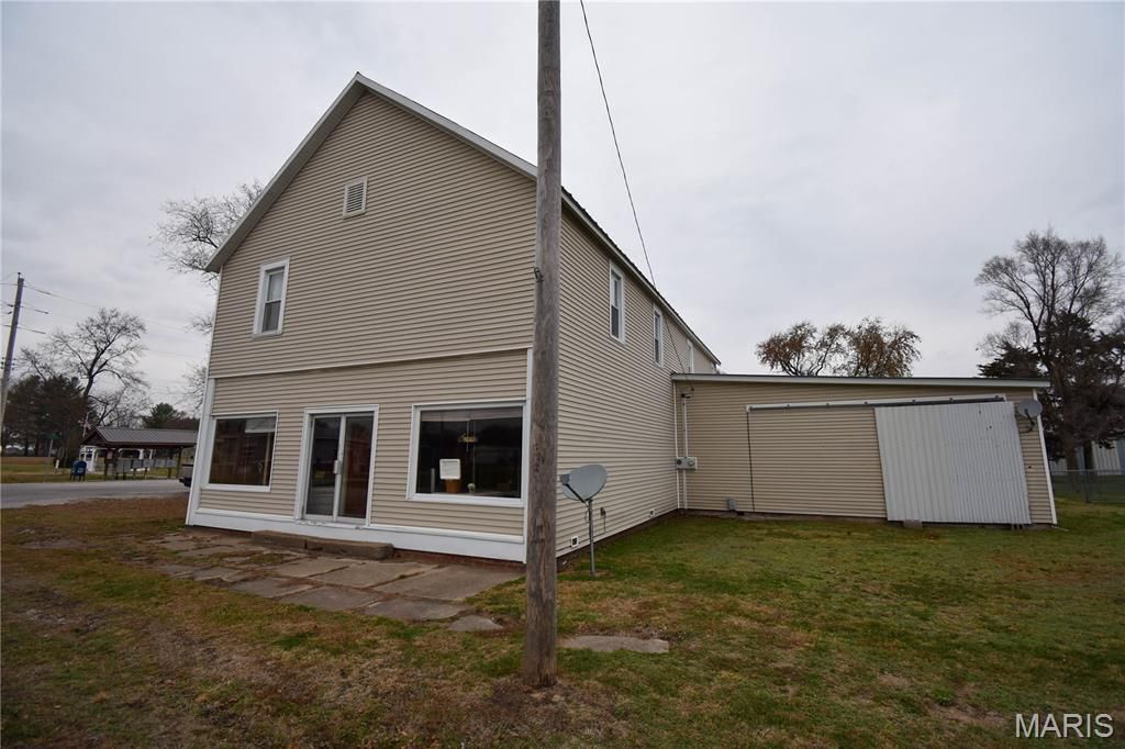 200 W Garrison Street, Gillespie, IL 62033