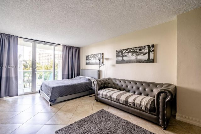 19370 Collins Avenue 407, Sunny Isles Beach, FL 33160