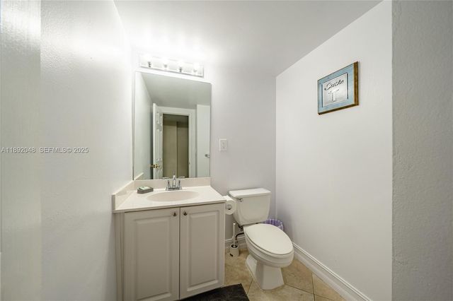 19370 Collins Avenue 407, Sunny Isles Beach, FL 33160