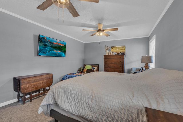 2142 Keno Dr, Crossville, TN 38572