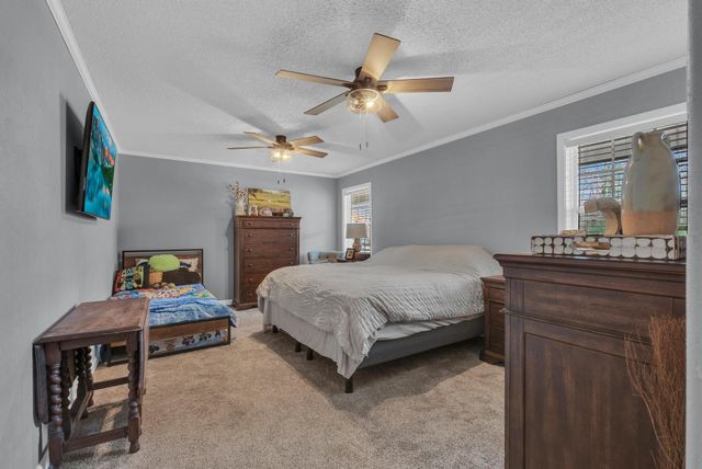 2142 Keno Dr, Crossville, TN 38572