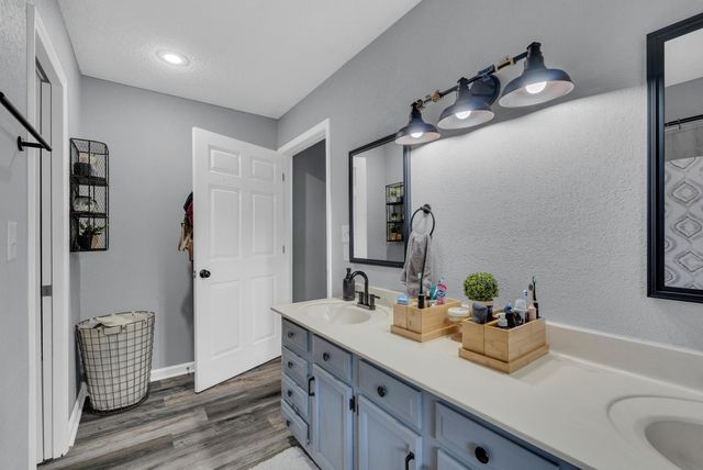 2142 Keno Dr, Crossville, TN 38572