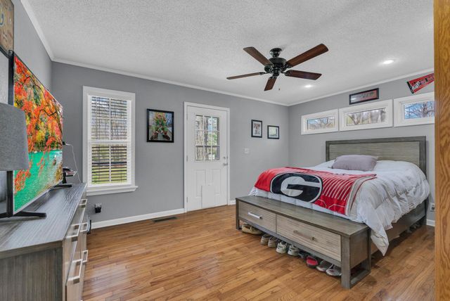 2142 Keno Dr, Crossville, TN 38572