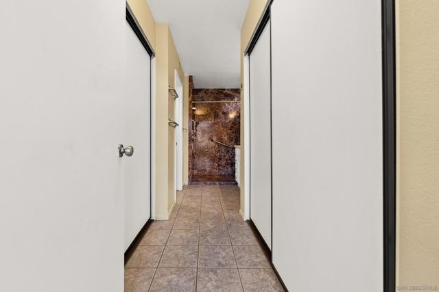 1813 Avenida Segovia, Oceanside, CA 92056