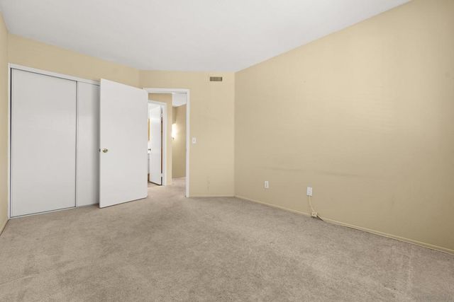 1813 Avenida Segovia, Oceanside, CA 92056