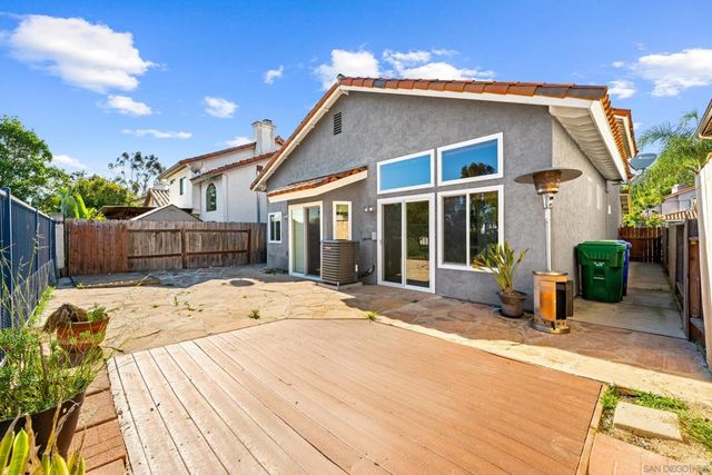 1813 Avenida Segovia, Oceanside, CA 92056