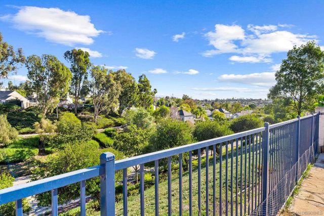 1813 Avenida Segovia, Oceanside, CA 92056