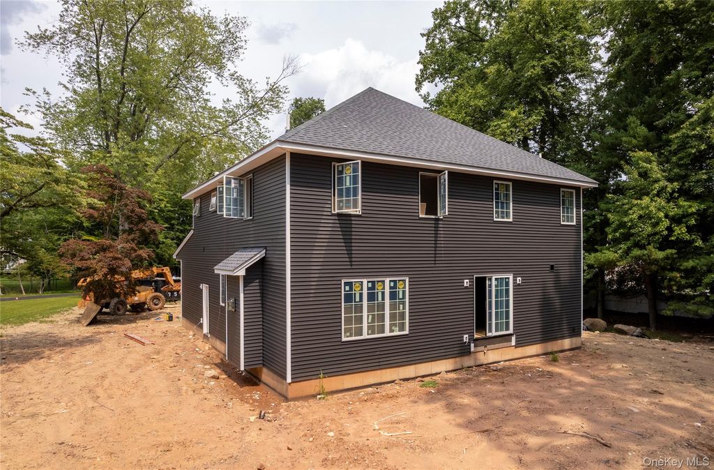 354 Holt Drive, Pearl River, NY 10965 — photo 3