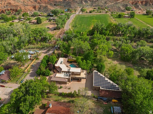 98 BRIDGE RD, Rockville, UT 84763