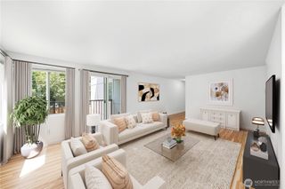 11556 Greenwood Avenue N #105, Seattle, WA 98133