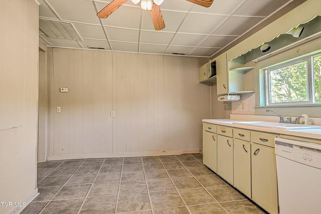 35 Sipes Lane, Mohawk, TN 37810