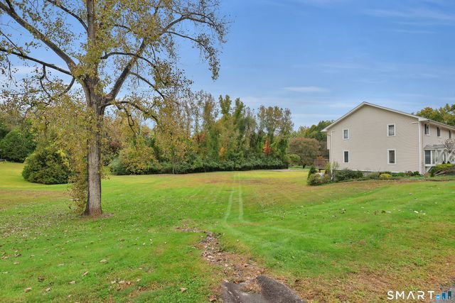74 Washington Road 40, Woodbury, CT 06798