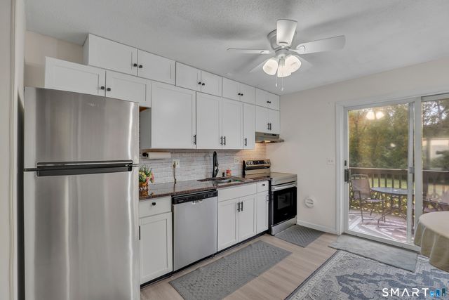 74 Washington Road 40, Woodbury, CT 06798