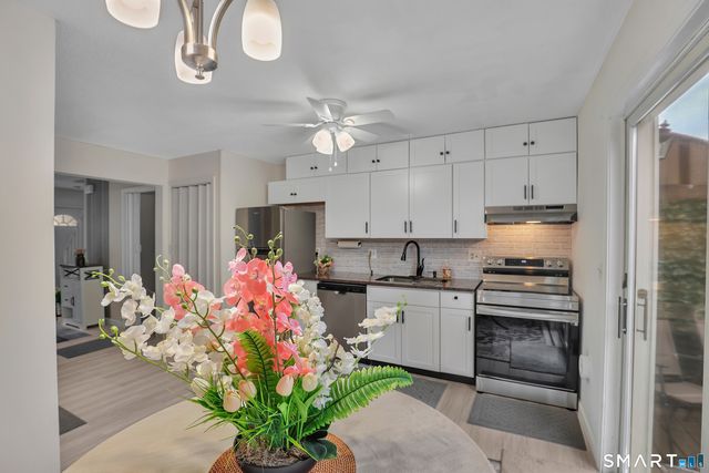 74 Washington Road 40, Woodbury, CT 06798