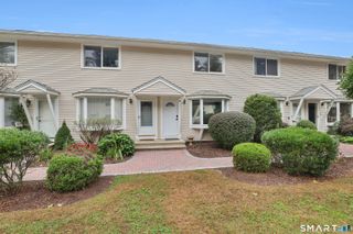 74 Washington Road 40, Woodbury, CT 06798