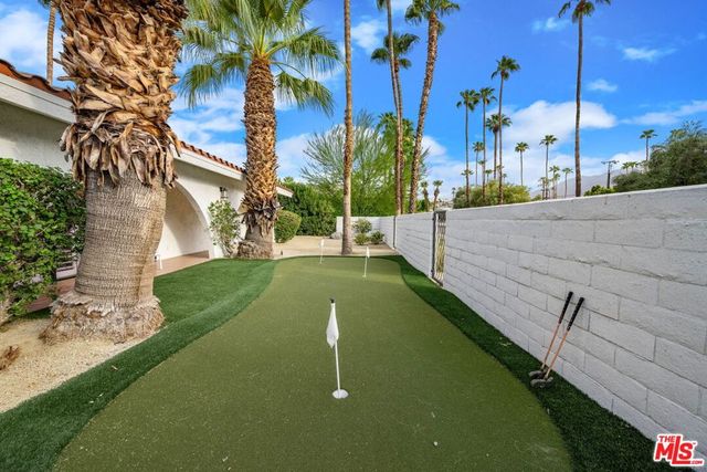 1970 S Joshua Tree Place, Palm Springs, CA 92264
