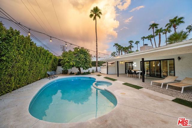 1970 S Joshua Tree Place, Palm Springs, CA 92264