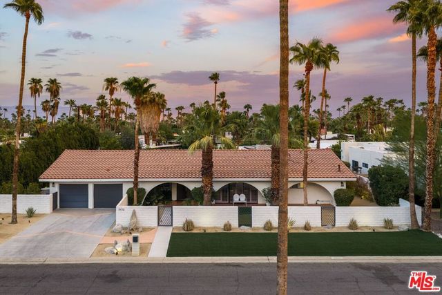1970 S Joshua Tree Place, Palm Springs, CA 92264