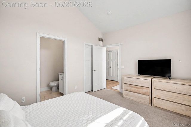 55228 Benson Court, Shelby Charter Township, MI 48316