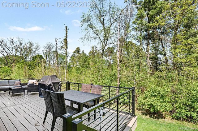 55228 Benson Court, Shelby Charter Township, MI 48316