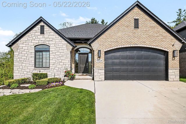 55228 Benson Court, Shelby Charter Township, MI 48316