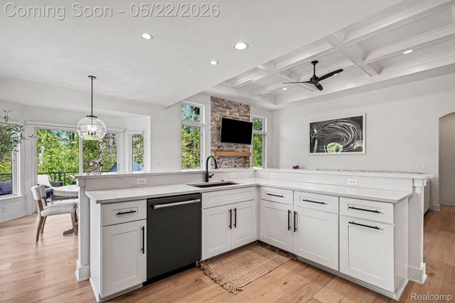 55228 Benson Court, Shelby Charter Township, MI 48316