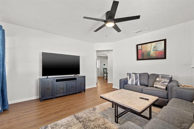 2105 52ND STREET S, St Petersburg, FL 33707