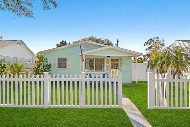 2105 52ND STREET S, St Petersburg, FL 33707