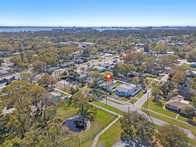 2105 52ND STREET S, St Petersburg, FL 33707